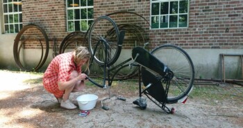 Eerste NK Fietsbanden plakken