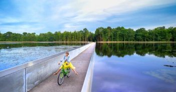 Ontdekking in Belgisch Limburg: fietsen door het water