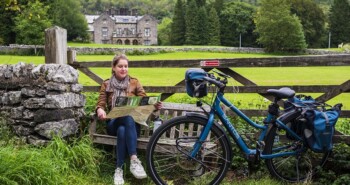 Yorkshire: rode loper voor fietsers