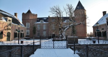 Winterfietsen langs Kasteel Westhove op Walcheren