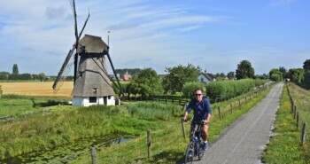 Route Almkerk – Denkend aan Altena…