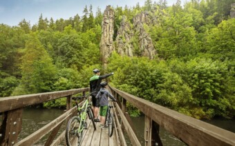 Tip voor nazomer of herfst: de Eger fietsroute in Tsjechië