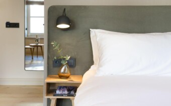 Nieuw hotel met tuin en theehuis aan de Vecht: Hotel Flora Batava
