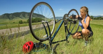 Lege accu? Lekke band? 10 tips tegen panne