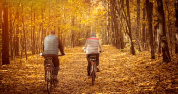Veilig fietsen in de herfst: 8 praktische tips