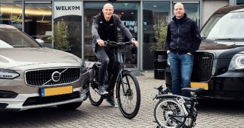 Opmerkelijk: je fiets kopen bij de autodealer?