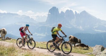 Ga eens e-mountainbiken vanuit dit nieuwe hotel in de Dolomieten