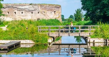 Nu al lentekriebels? Ontdek de Waterlinies Weekendtochten