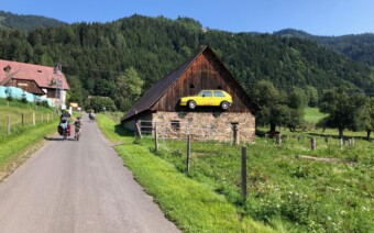 Murradweg: Bergaf langs de rivier