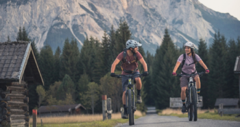 E-biken in de Tiroler Zugspitz Arena: 3 routes en 3 berghutten