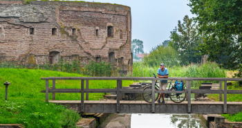 5 fietsroutes langs sfeervolle vestingsteden in Nederland